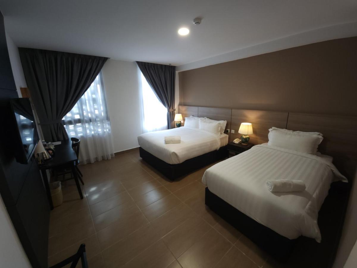 Kamar Triple